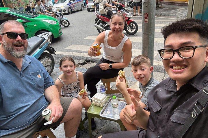 ベストハノイストリートフードツアー：電車通り＆隠れた路地