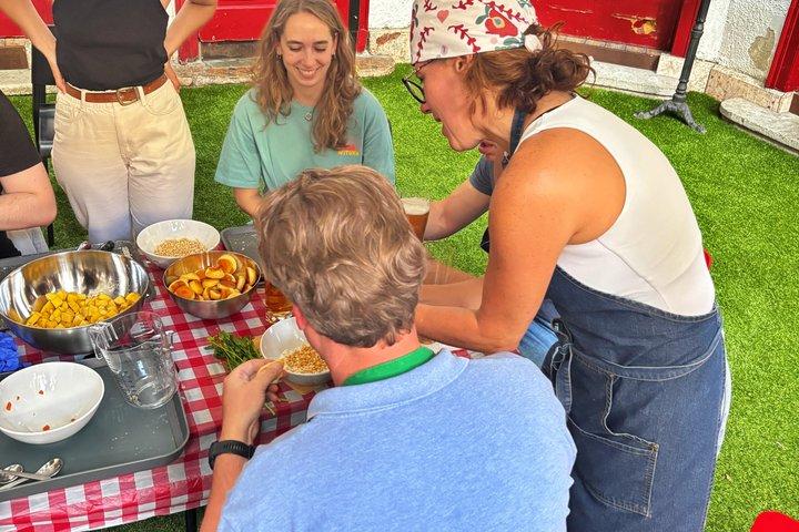 Budapest Gulasch Kochen und Treffen in einer Ruinenbar am Samstag