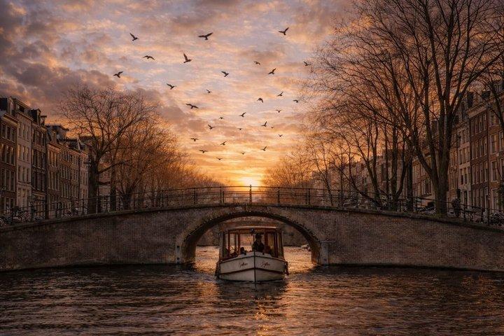 Croisière sur le canal en soirée à Amsterdam avec Live Guide et Bar