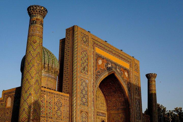 Samarkand Historical Monument and Local Life Walking Tour