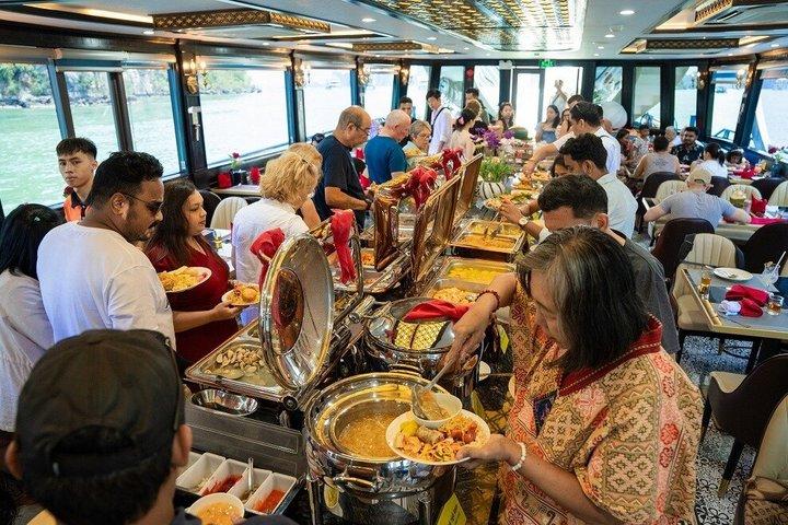 ハロン湾5 - スターラグジュアリー日帰りクルーズ（ビュッフェランチ＆リムジン付き）