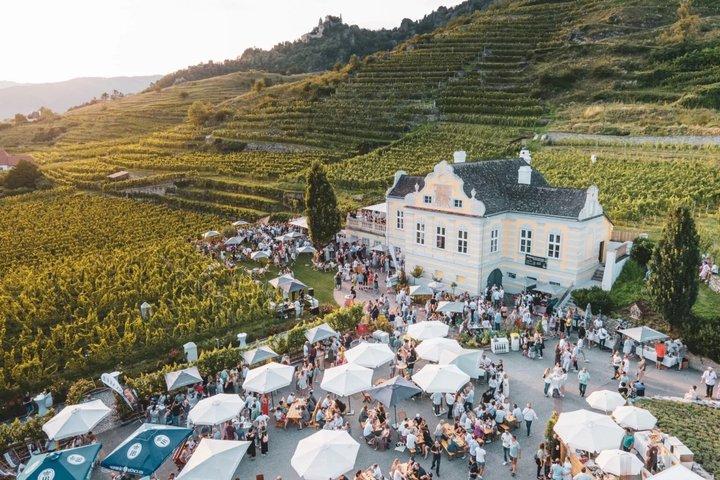 Wachautal Boots- und Wein-Privattageserlebnis ab Wien