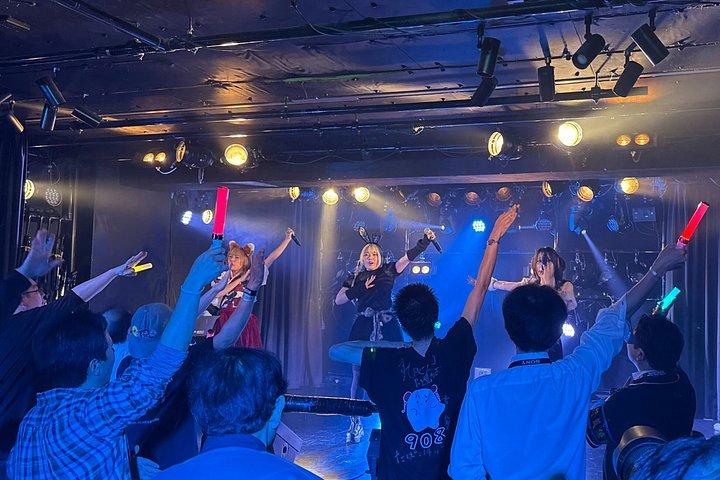 大阪の地下アイドル、日本の隠れたポップカルチャーを体験