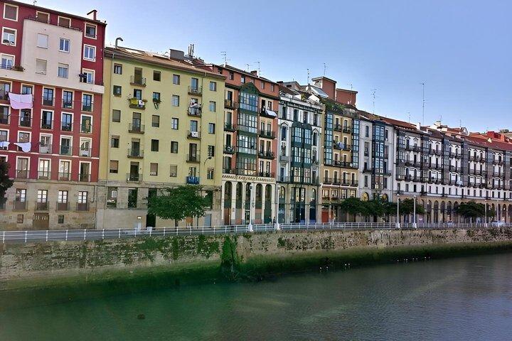 Visite guidée gratuite à pied du Bilbao historique avec des guides locaux
