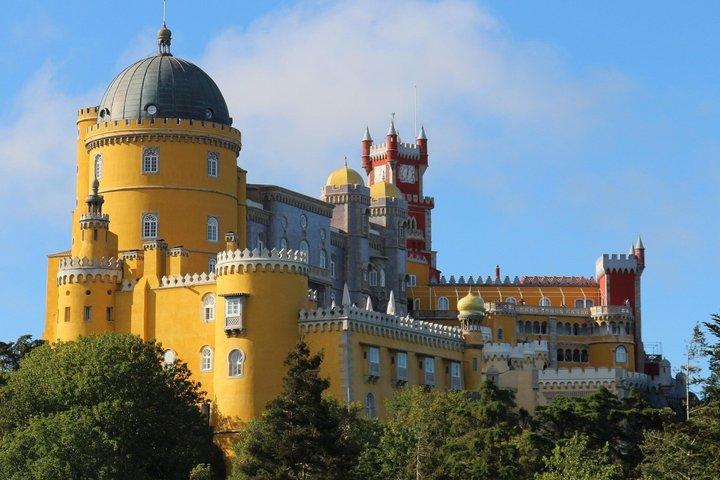 Privat halvdagstur i Sintra fra Lissabon med Pena Palace billet