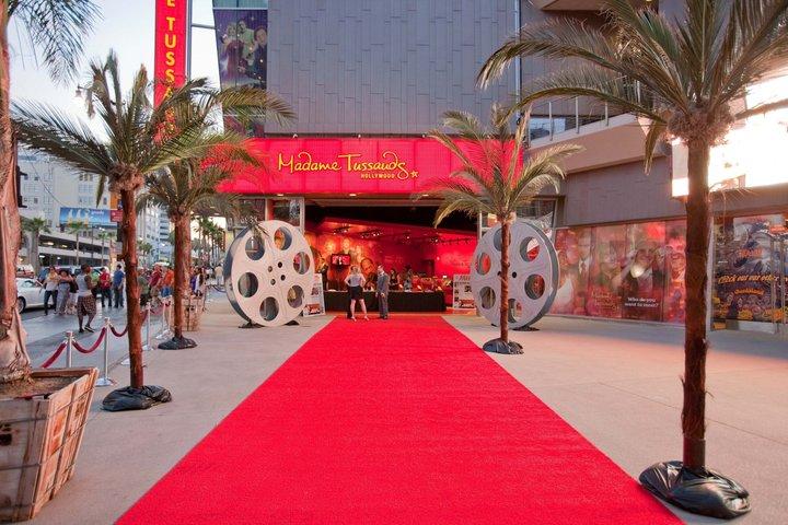 LAの1日ランドマーク、少人数制無料マダムタッソーTKTS