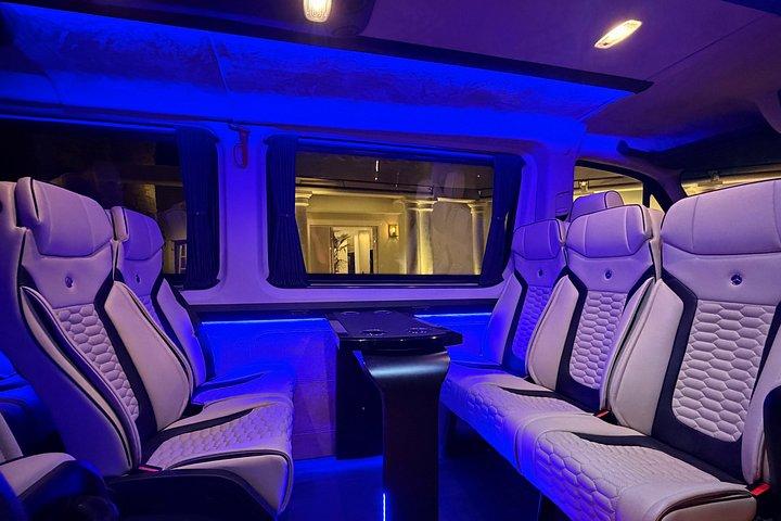 ミコノス島の豪華パーティーバス＆運転手サービス