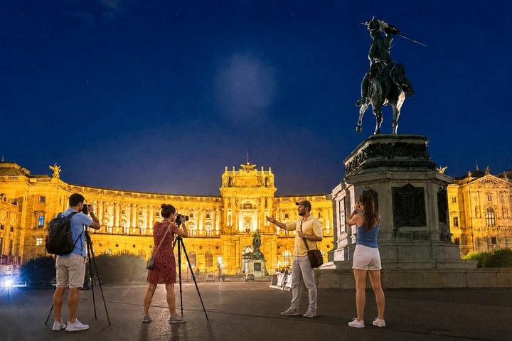 Vienne la nuit ! Visite photo privée des plus beaux bâtiments de Vienne