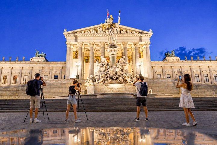Vienne la nuit ! Visite photo privée des plus beaux bâtiments de Vienne