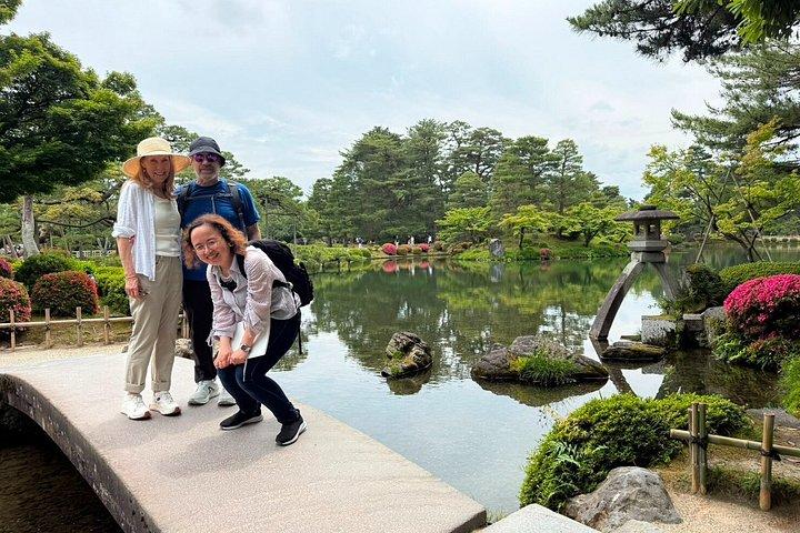 金沢ウォーキングツアー:兼六園とひがし茶屋街