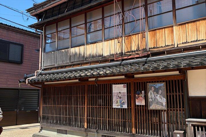 金沢ウォーキングツアー:兼六園とひがし茶屋街