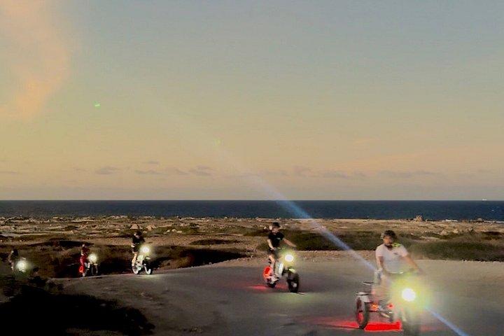 オラニエスタッド市内サンセットバイクツアー