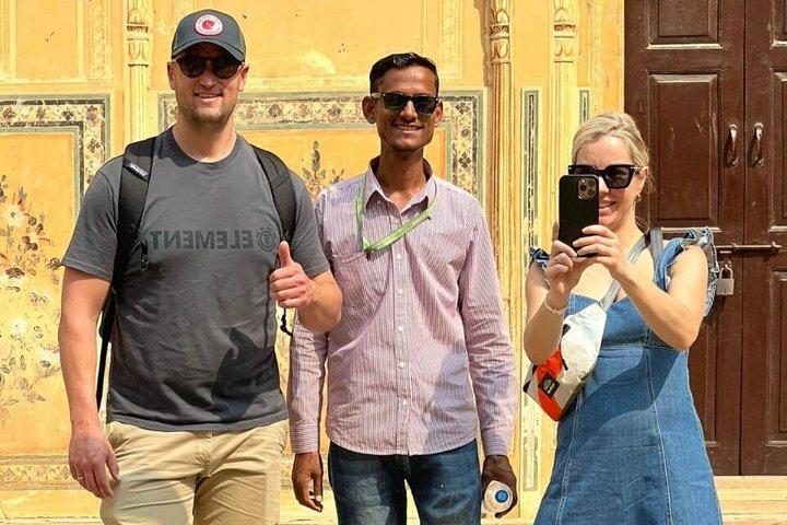 Jaipur Full Day Tour by Ac Car or Tuk-Tuk with Hotel Pickup