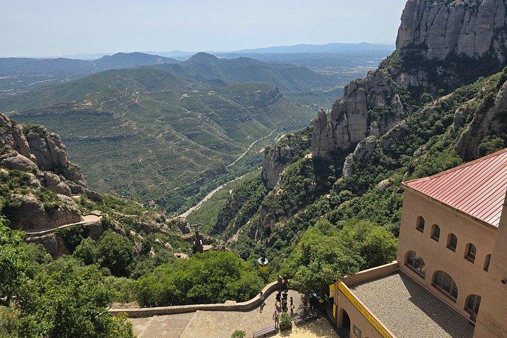 Excursion d'une journée privée Premium à Montserrat avec téléphérique