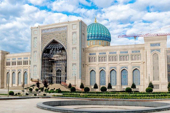 タシュケント・イスラム文明ウォーキングツアー