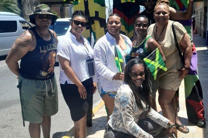 Montego Bay City Tour with Local Food and Souvenir Stops
