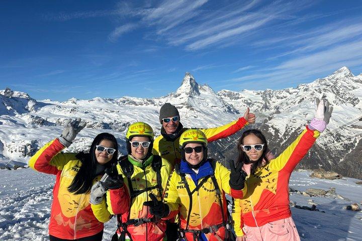 FlyMatterhorn VIP マッターホルン絶景タンデムパラグライダー体験(ツェルマット)