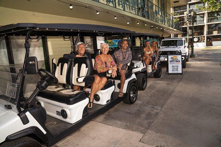ワイキキからカハラビーチへオープンエアの海岸EVアドベンチャー