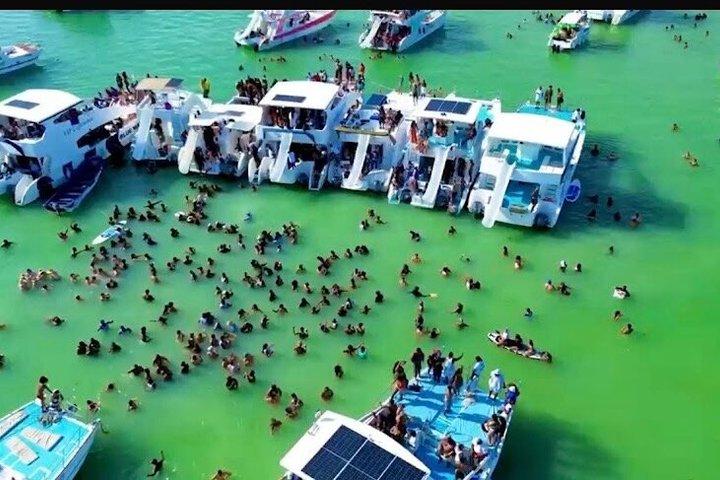 #1 Hip Hop Party Boat en Punta Cana con DJ en vivo para adultos
