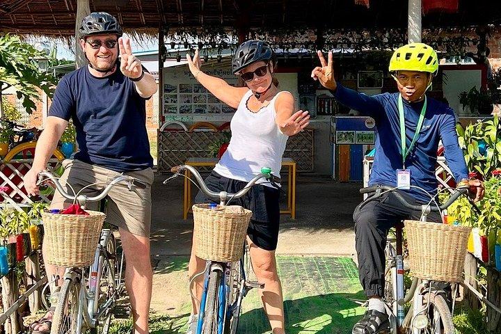 シェムリアップ;小グループカントリーサイド、自転車ツアー、サンセット＆ピクニック