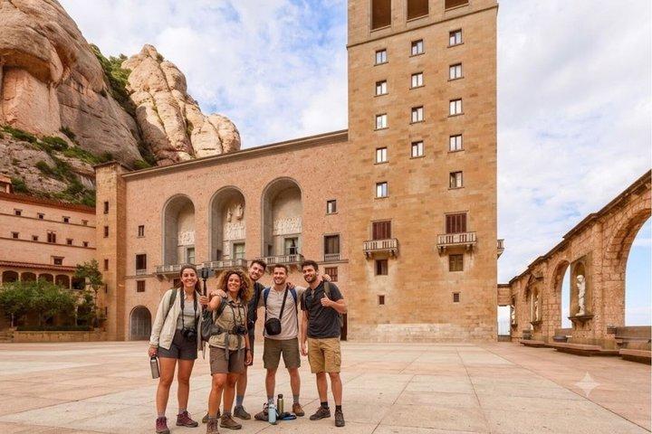 Montserrat Basilica and Museum Ticket with Roundtrip Cable Car
