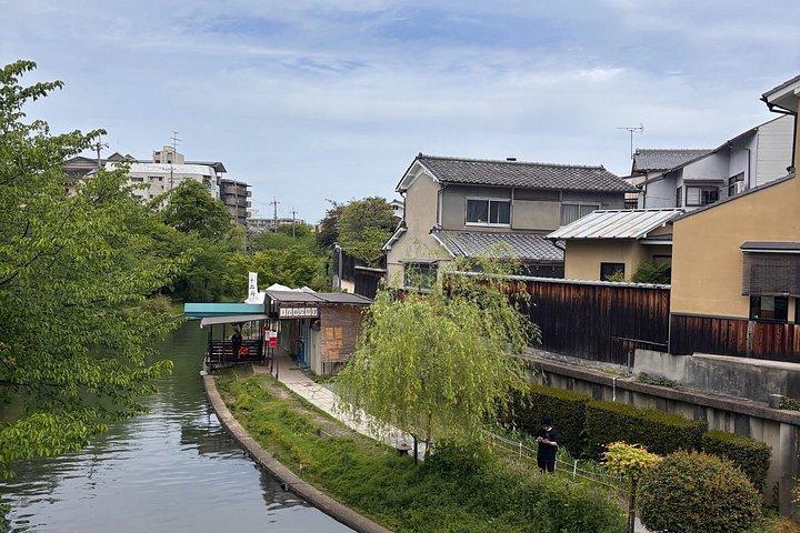 京都酒蔵体験：プライベート酒蔵ツアーと内部アクセス
