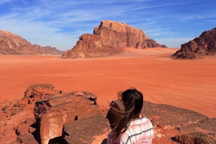 2 Hour Morning or Sunset Jeep Tour in Wadi Rum Desert Highlights