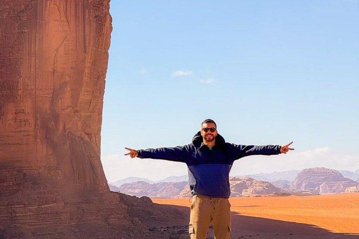 Tour in jeep di 2 ore al mattino o al tramonto nel deserto del Wadi Rum