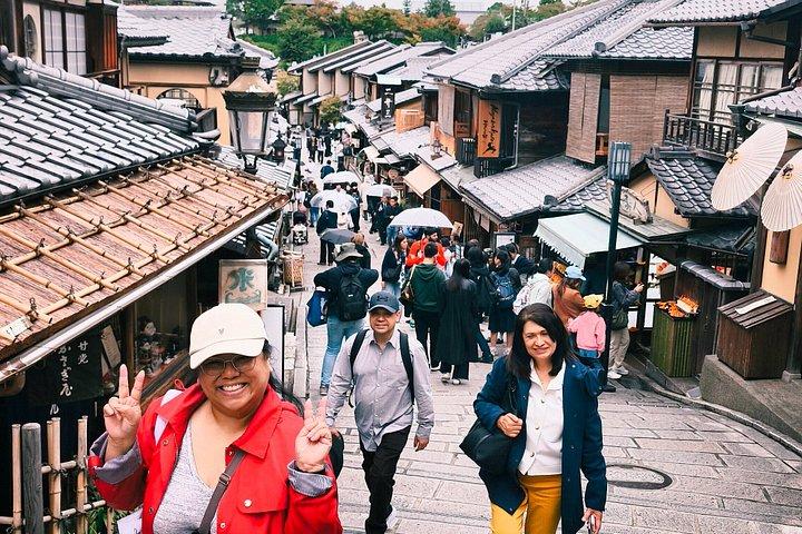 京都朝散歩／密を避ける：祇園・八坂塔＆清水