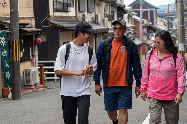 京都朝散歩／密を避ける：祇園・八坂塔＆清水