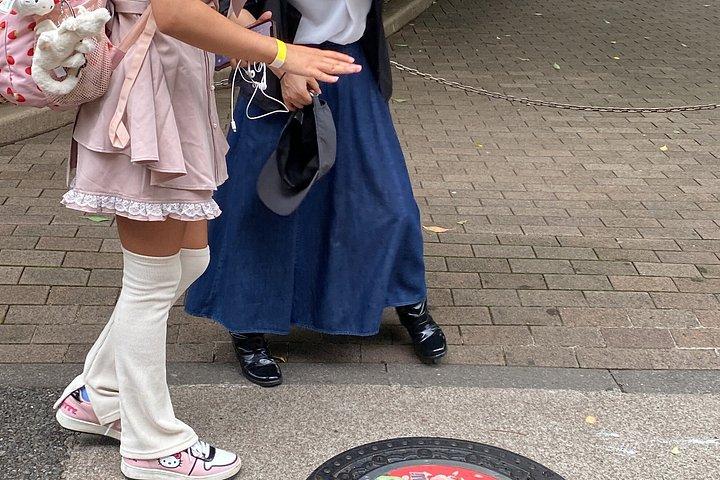 東京アニメ巡礼ツアー：地元ガイドとアニメスポットを巡る旅