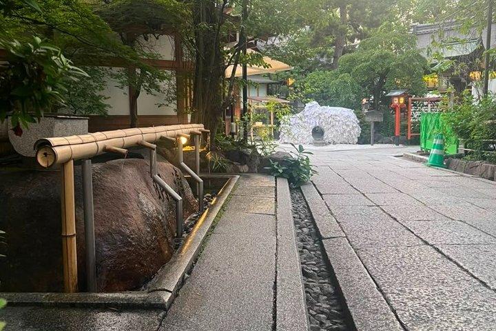 京都・祇園散歩 with ローカル 文化・芸者ワールド