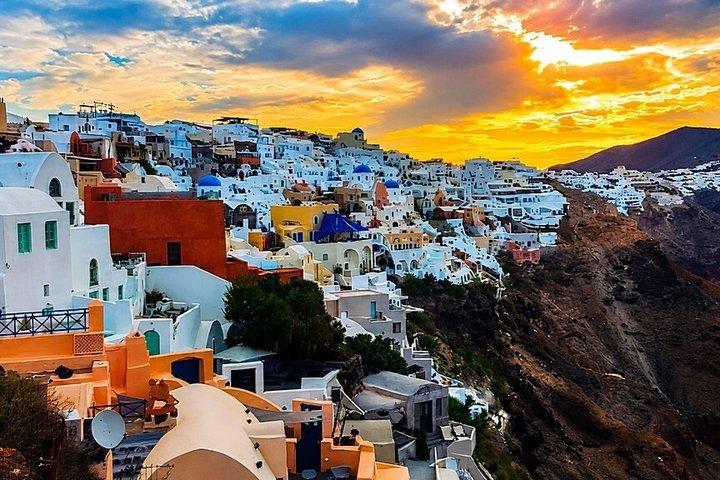 Tour privado al amanecer en Santorini