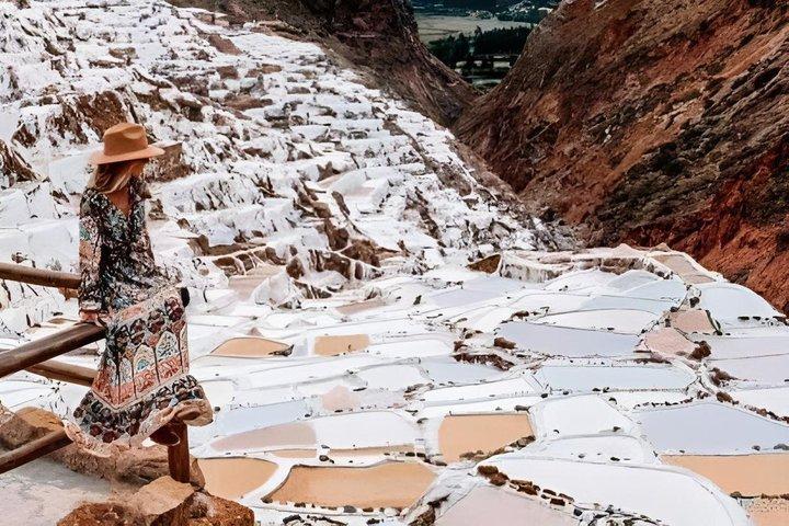 Transfert de Cusco à Urubamba, avec visite de Chinchero, Maras et Moray.