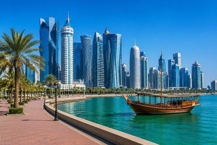 Doha: Begeleide stadstour met traditionele Dhow Cruise Skyline