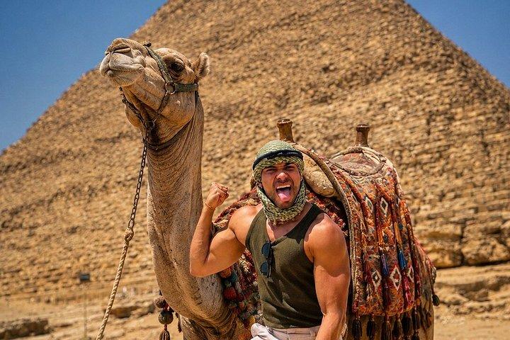 Giza pyramider med sfinx & 9 pyramider med kamel og frokost