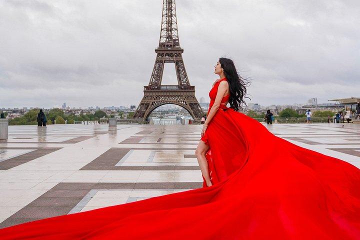Paris : プロのフライングドレス撮影 @jonadress