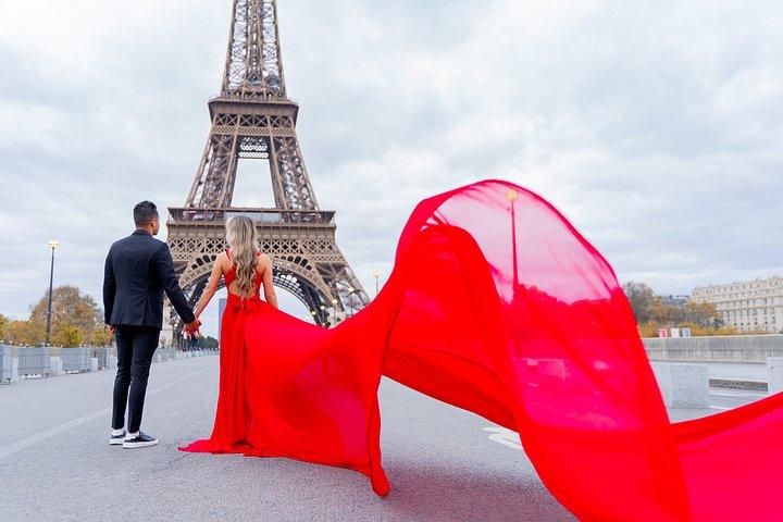 Paris : プロのフライングドレス撮影 @jonadress