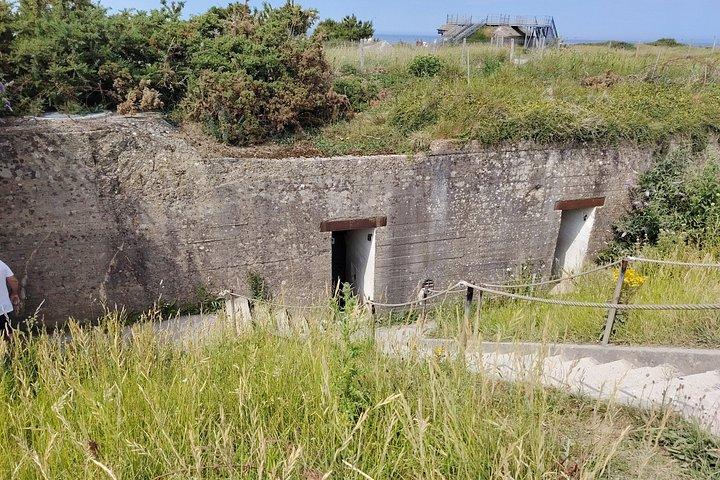 Private Day Tour Omaha beach and Pointe du Hoc