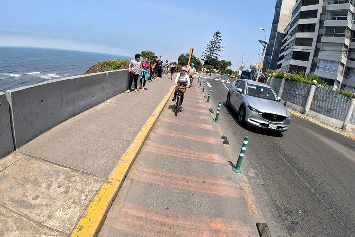 リマ電動自転車ツアー (ミラフローレス - バランコ 13 km)