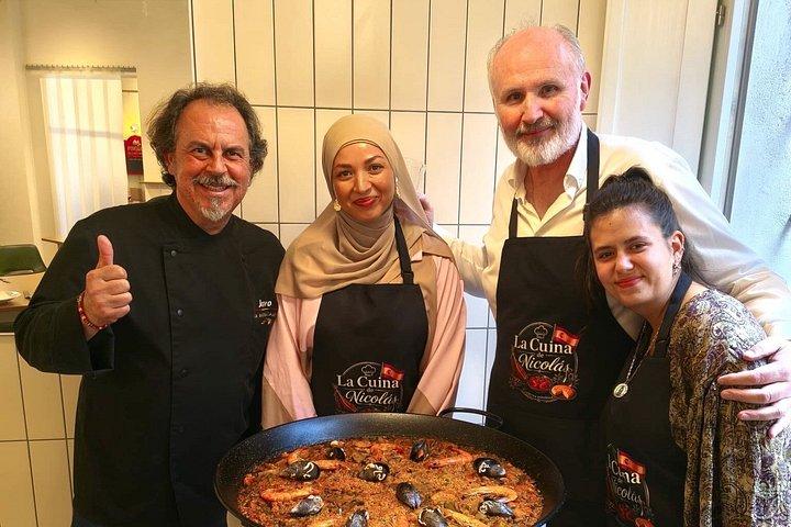 Paella and creative rices Workshop with Sangria in Madrid Center