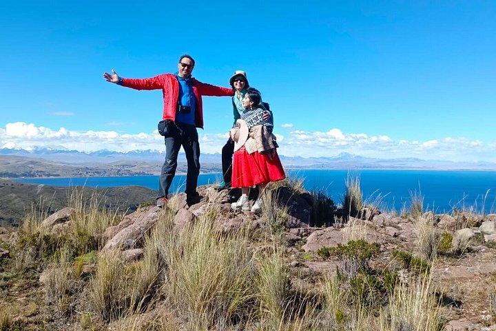プライベート・チチカカ湖とティキナツアーの文化の旅