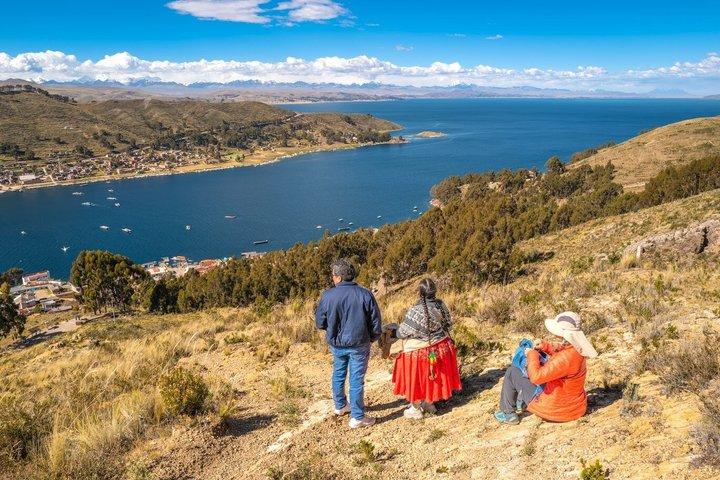 プライベート・チチカカ湖とティキナツアーの文化の旅