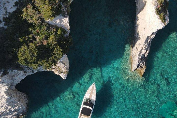 Luxury Formula Yacht