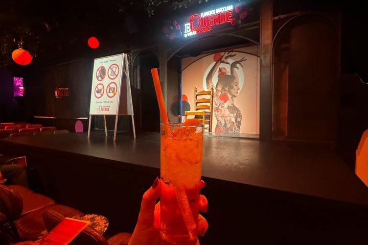 Soul of Las Ramblasウォーキングツアーフラメンコショー&カクテル