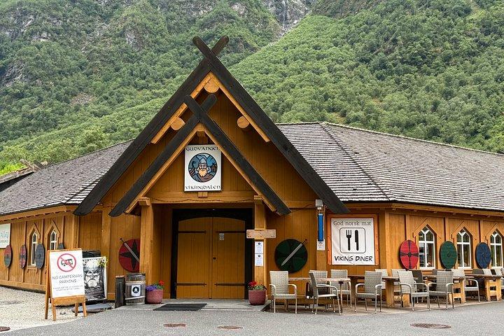 ベルゲン発：フローム鉄道、ステガステイン＆ネロイフィヨルドクルーズ