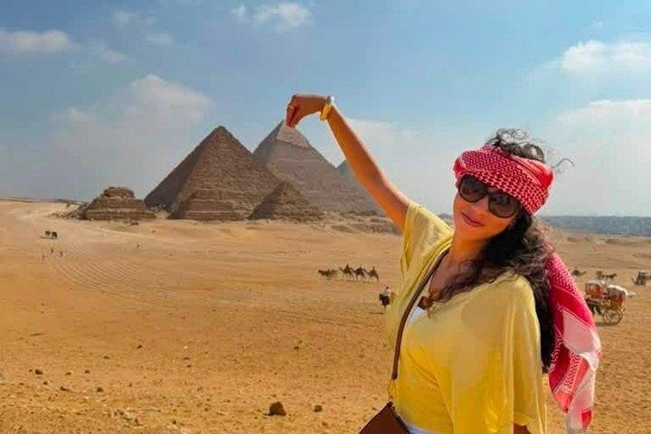 Tour privato delle piramidi di Giza al Grand Egyptian Museum & Egyptologist