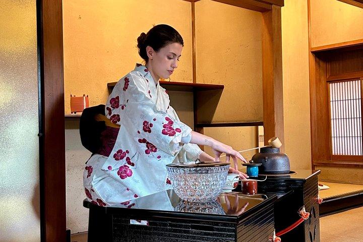 Kyoto: Tea Ceremony in a 150-Year-Old Silk Merchant's Home
