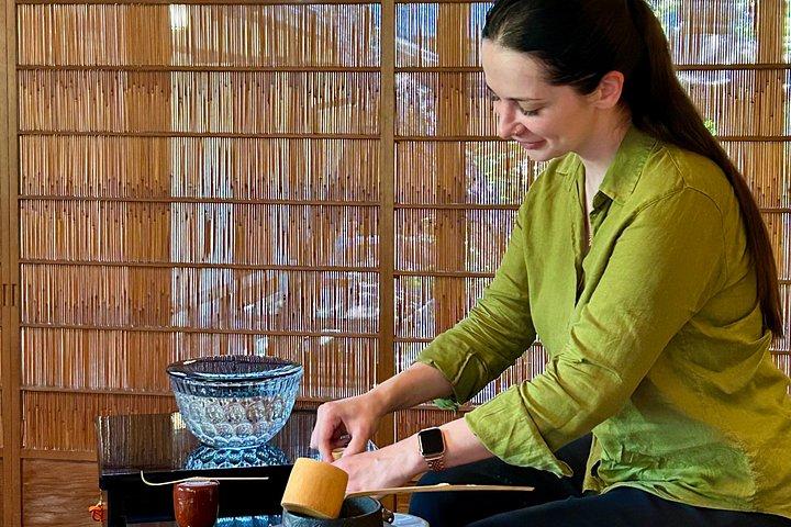 京都：150年続く絹商人の家で茶道