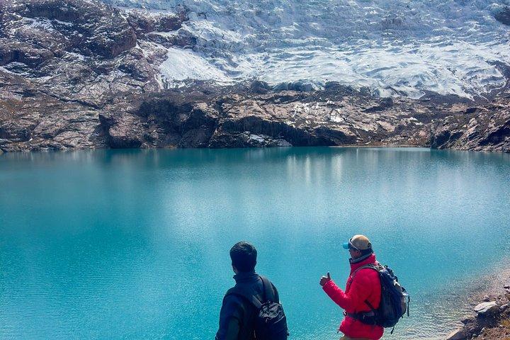アウサンガテの氷河と4つの湖